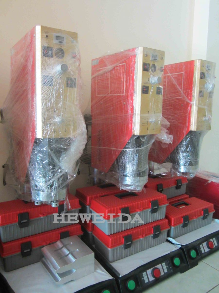 Máy hàn nhựa bằng sóng siêu âm